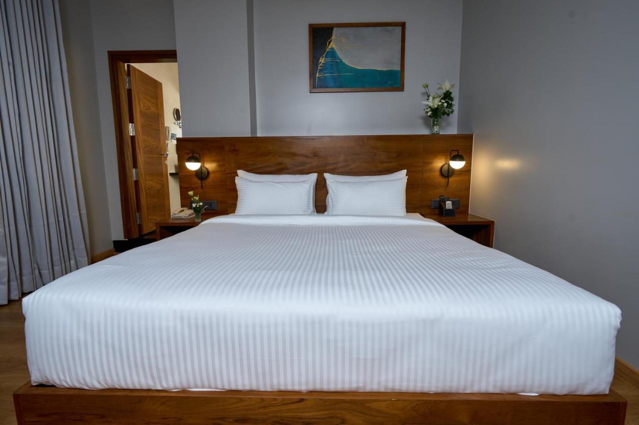 Visthara Hotel Bangalore Eksteriør bilde