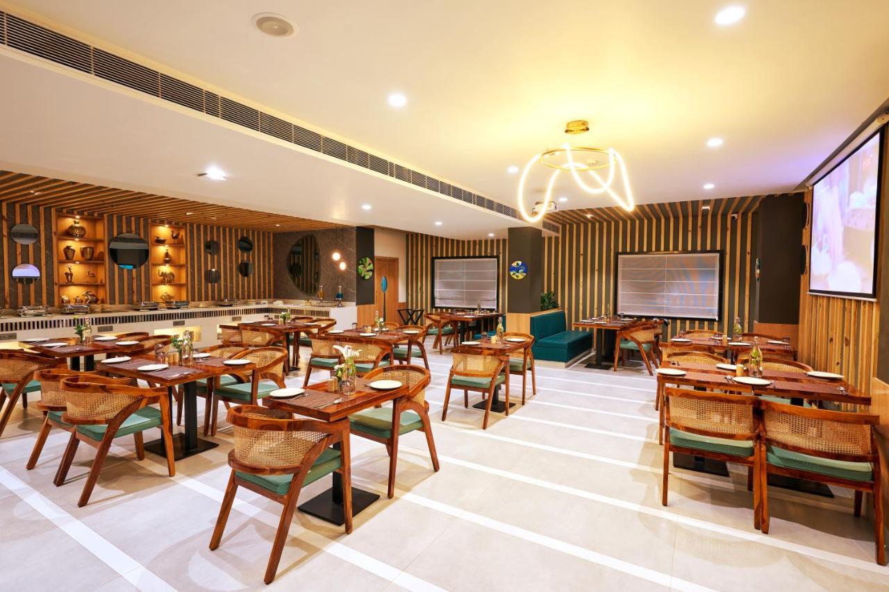 Visthara Hotel Bangalore Eksteriør bilde